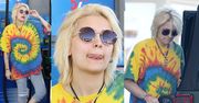 Paris Jackson tankuje Jeepa w "hipisowskiej" koszulce (ZDJĘCIA)