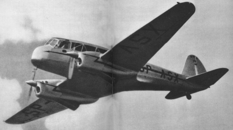 Samolot RWD-11 - zwraca uwagę inny, niż na poprzednim zdjęciu, przód maszyny