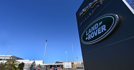 Tracą blisko 70 mln dol. tygodniowo. Jaguar Land Rover sparaliżowany przez cyberatak