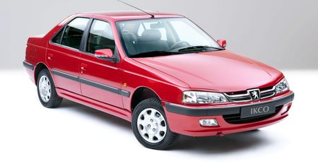 Peugeot 405 sprzedaje się lepiej niż Škoda Superb. Czego nie rozumiecie?