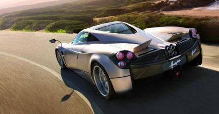 Pagani Huayra - przedstawiamy boga wiatru [wideo]
