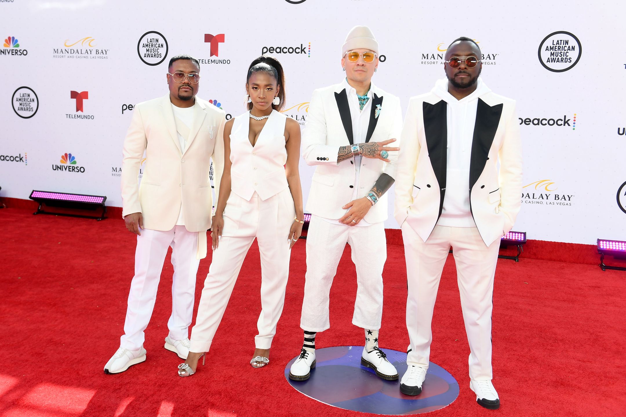 Black Eyed Peas i J. Rey Soul