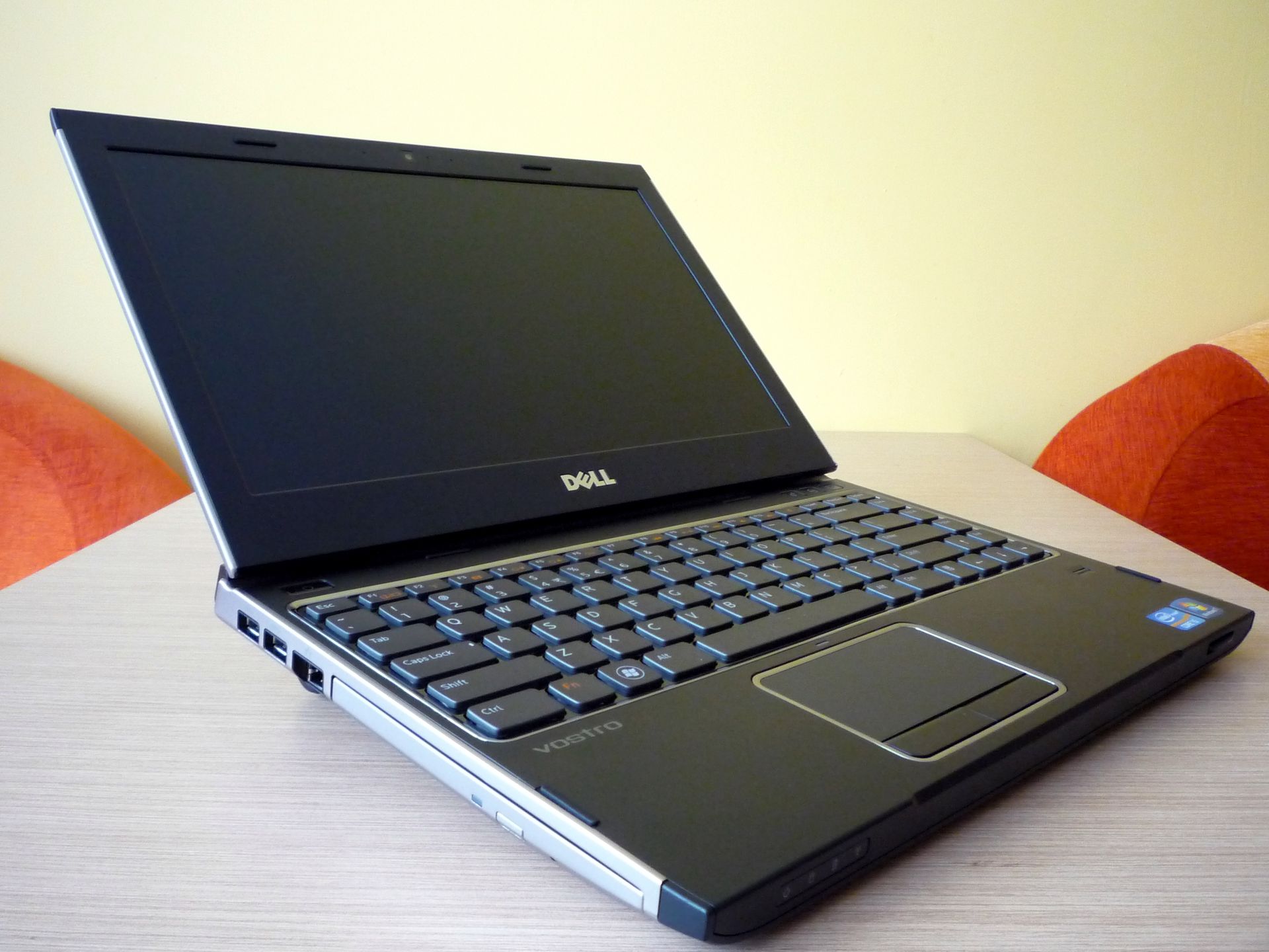 Dell Vostro 3350 – mały, ale wielki [test] 4