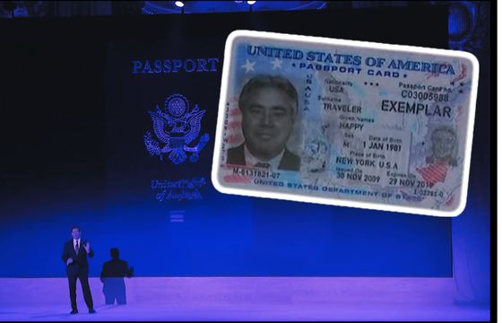 Rubio jak Steve Jobs. Pokazał nowy paszport USA niczym technologiczny gadżet