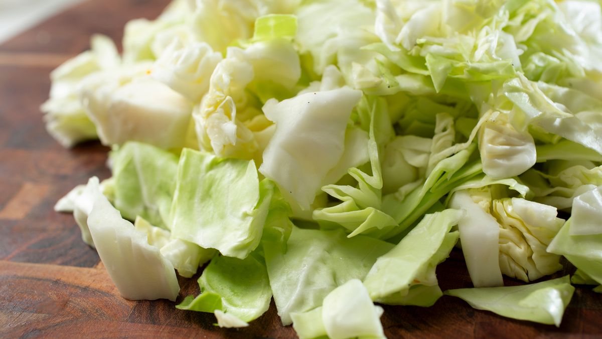 stack, seed, fruit, pile, plate, section, aisle, vegetable, retail, setting, agriculture, leaves, variety, entree, farm, ripe, grown, department, kitchen, herb, flatlay, art, product, green, ingredient, restaurant, tree, food photography, raw, store, flat lay, leaf, menu, produce, home, lifestyle, market, veggie, merchandise, dish, healthy, plant, grocery, farmer, garden, fresh, crop
