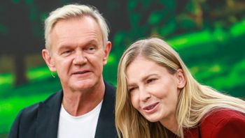 Namiętne zdjęcie Pazurów podzieliło internautów. "To wnuczka?"