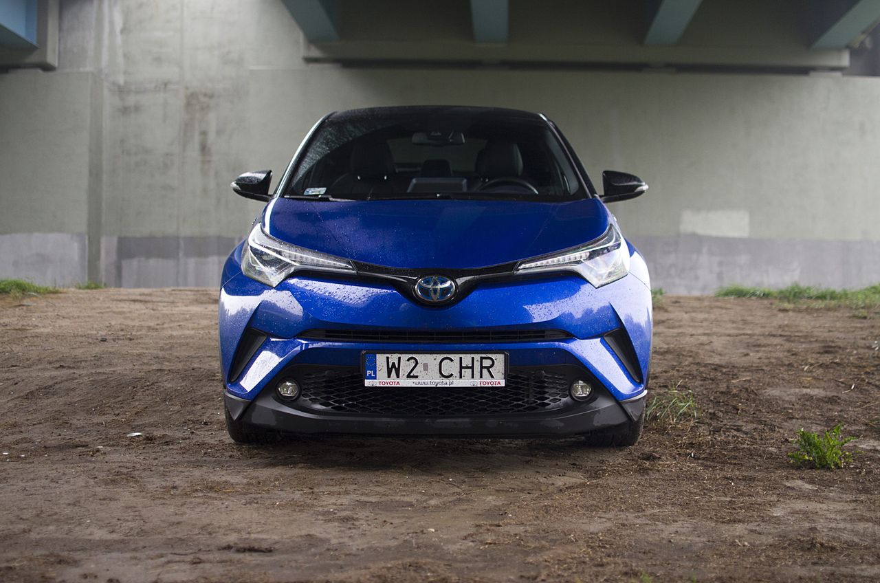 Toyota C-HR 1.8 Hybrid Dynamic – test [wideo]