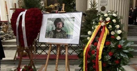 Warszawiacy pożegnali polskiego bohatera. Zginął w walkach o wolną Ukrainę