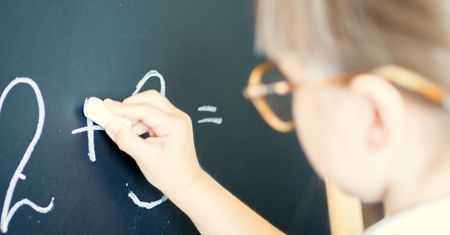 Zaokrąglanie liczb. Na czym polega, jakie są zasady zaokrąglania liczb?