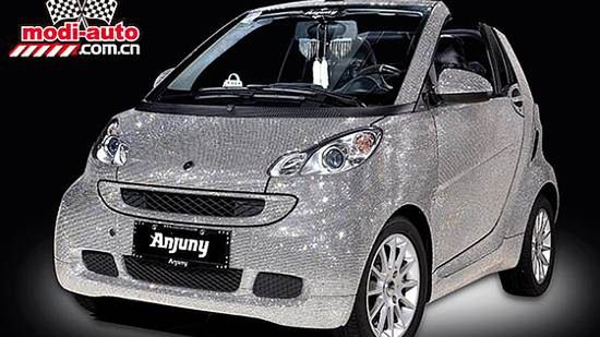 Chiński Smart w kamieniach Swarovskiego dla bogaczy [wideo] 1