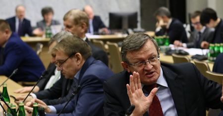 Sejmowe "fuchy". Za tę pracę posłowie mogą dodatkowo dorobić
