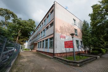 Modernizacja Zespołu Szkół Usług i Przedsiębiorczości w Płocku. Inwestycja za ponad 4 mln zł!