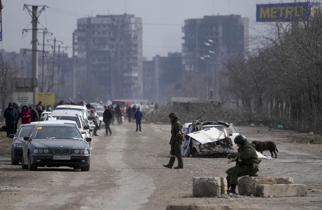 Wojna w Ukrainie. Upłynął termin rosyjskiego ultimatum ws. Mariupola. Miasto będzie dalej walczyć