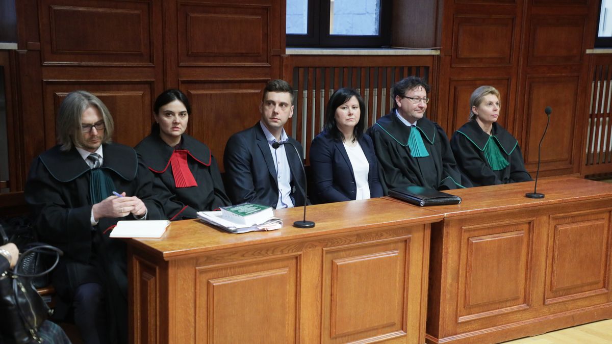 Kamil Dziubak i Justyna Dziubak podczas sprawy w procesie frankowym w Sądzie Rejonowym w Warszawie 