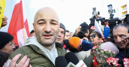 Otoczenie ks. Olszewskiego reaguje na zdumiewające doniesienia