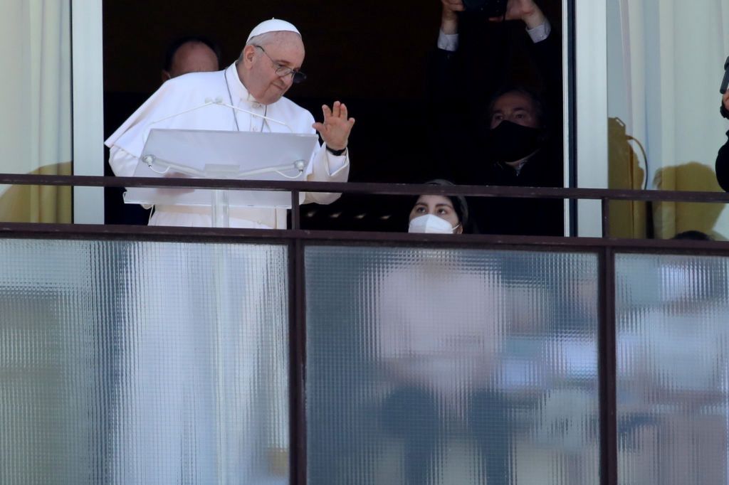 Papież Franciszek przebywa w szpitalu 