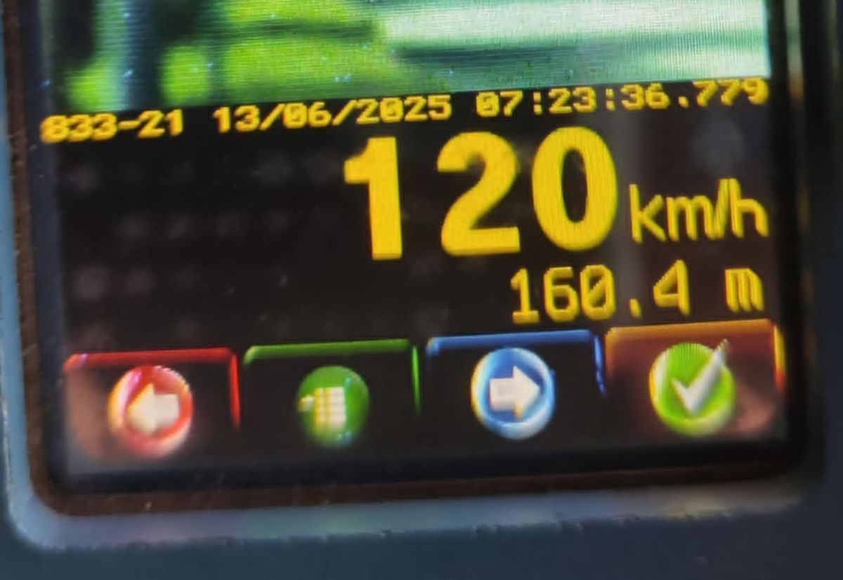 Mężczyzna jechał z prędkością 120 km/h w obszarze zabudowanym!