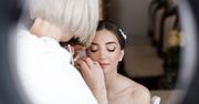 Makijaż ślubny dla brunetek i blondynek. Na co powinny postawić panny młode?