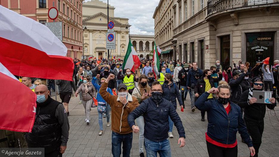 Przedstawiciele Ruchu Żółtych Kamizelek