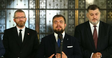 "Lex TVN". Poprawki Konfederacji mogą wstrząsnąć mediami publicznymi