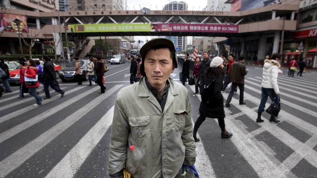 Chiny muszą działać przeciwko spowolnieniu oraz coraz większej frustracji swoich obywateli.