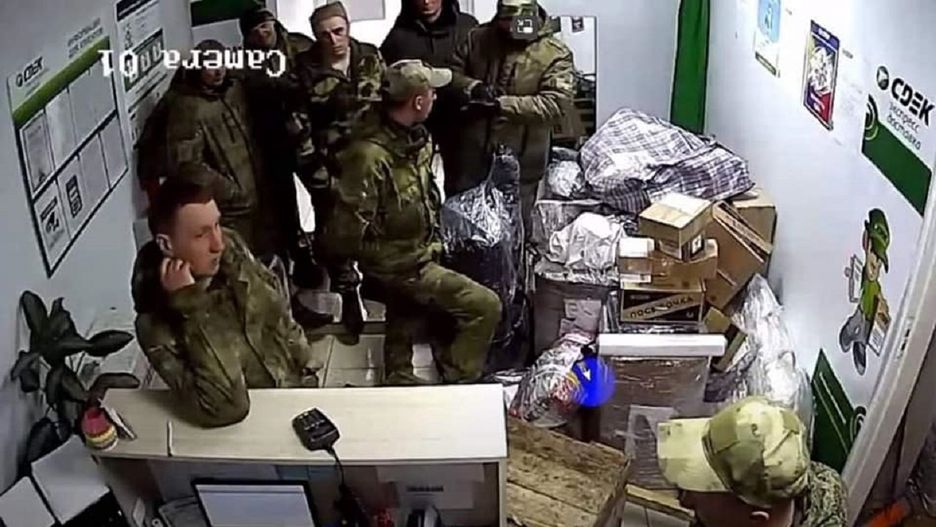 "Od bielizny po sprzęt AGD". Ukraińcy ujawniają "zdobycze" rosyjskich żołnierzy