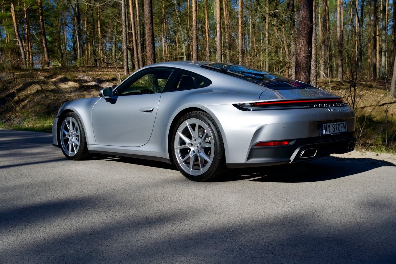 Porsche 911 Carrera