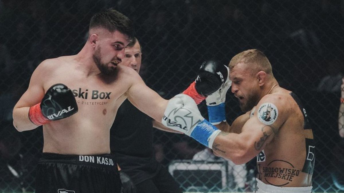 Marcin Wrzosek (z prawej) opowiedział o zarobkach 