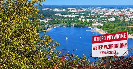 Największe jezioro Olsztyna umiera. Nad wodą rosną apartamenty