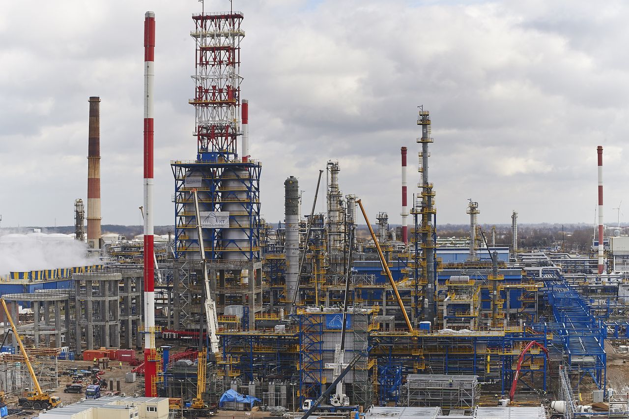 Tragiczny wypadek w Rafinerii Gdańskiej. Nie żyje pracownik