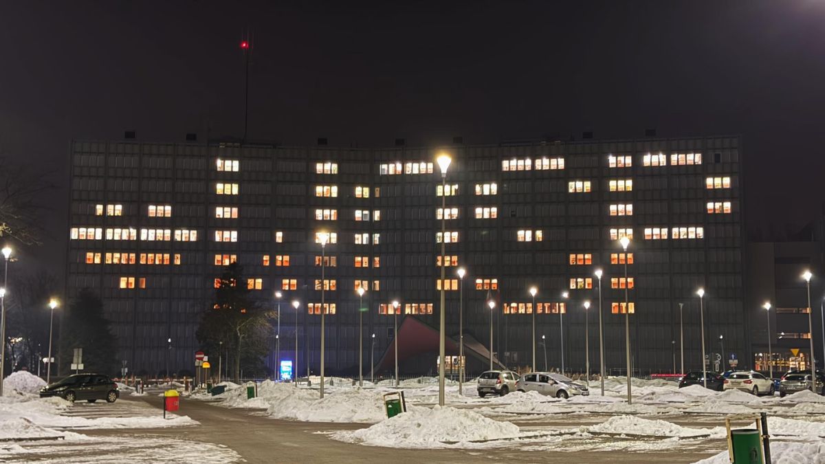 Świętokrzyski Urząd Wojewódzki utworzył świetlny napis "WOŚP".