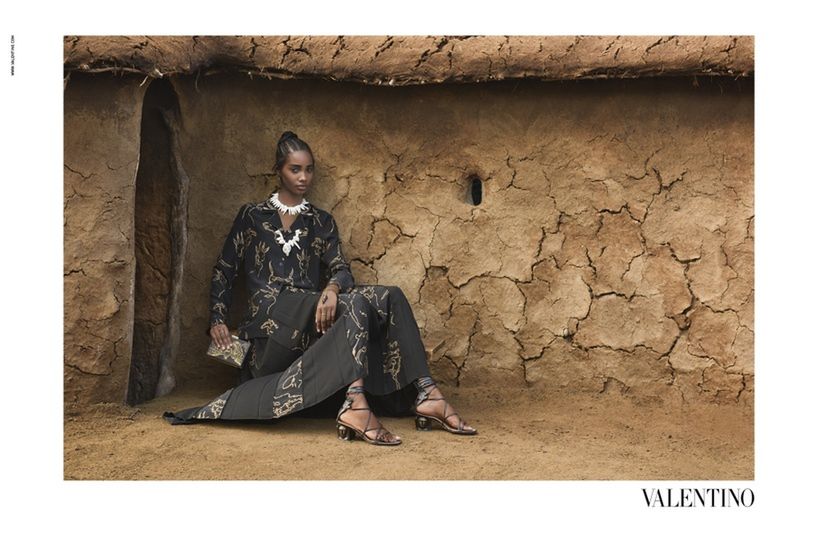 Steve McCurry fotografował wojny, teraz przygotował sesję dla Valentino 3