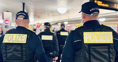 Masowe kontrole w Niemczech. Prawniczka przestrzega Polaków
