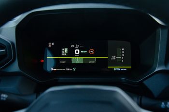 Dacia Bigster 4x4 czy Bigster Hybrid? Sprawdzamy, co się bardziej opłaca