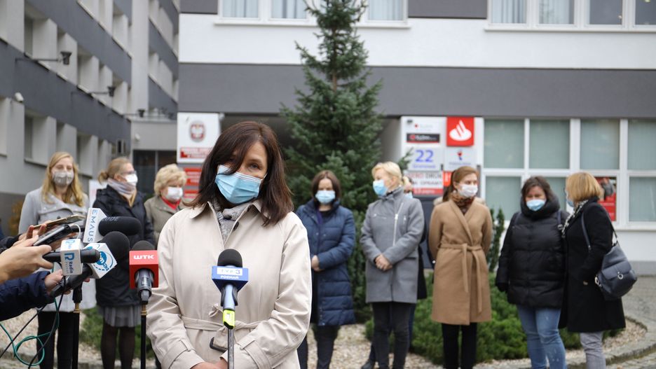 Koronawirus w Polsce. Kierownik sanepidu w Poznaniu zwolniona ze stanowiska