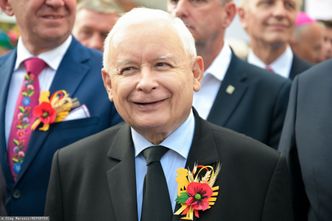 Prezes PiS ogłosił: "czternastki" będą wyższe. Jest jeden haczyk