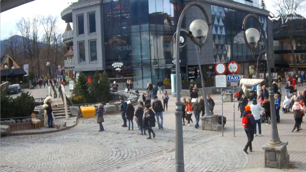 Tak w ostatnią sobotę ferii wyglądały Krupówki