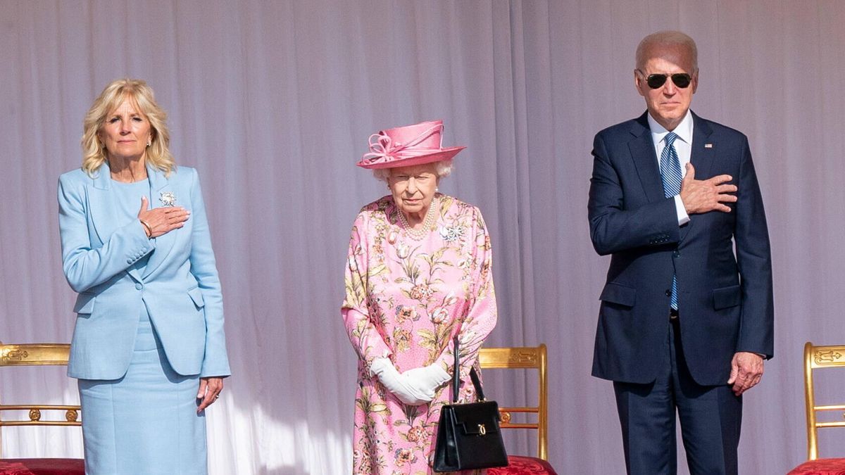 Amerykańska para prezydencka i królowa Elżbieta.