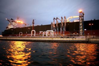 Polska odcina się od rosyjskiej ropy. Dywersyfikację zawdzięczamy Gierkowi