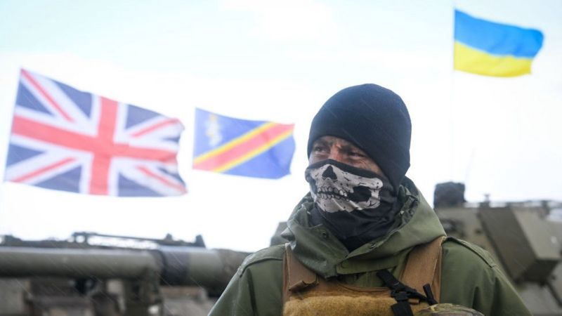Український військовослужбовець на навчаннях у Британії