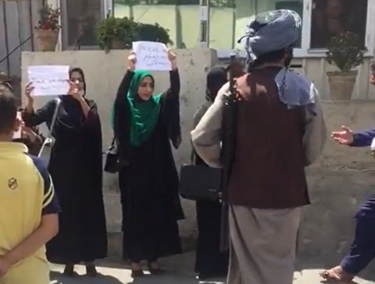 Kobiety demonstrowały pod samym nosem uzbrojonych po zęby talibów