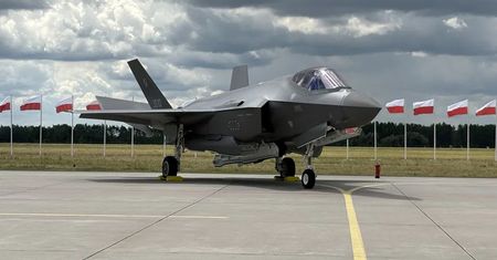 Błaszczak zapytał o F-35. Taką odpowiedź dostał