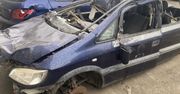 Kórnik: Taksówka zniknęła z parkingu. Policja znalazła ją na złomowisku w kawałkach