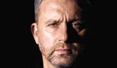 Biografia trenera piłkarskiej reprezentacji Polski nie jest już promowana jako książka o „nowym Kazimierzu Górskim”