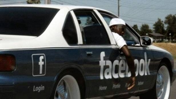 Facebook groźniejszy od marihuany i alkoholu 1