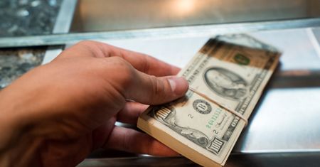 Kursy walut. Skrajnie wyprzedany dolar
