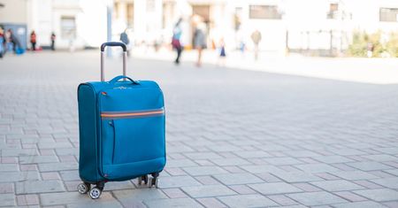 Znalazł tajemniczą walizkę. Zgłosił znalezisko służbom i się zaczęło
