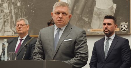 Zawarł sojusz z Putinem. Miał mieć tani gaz. Słowacy wściekli na Fico