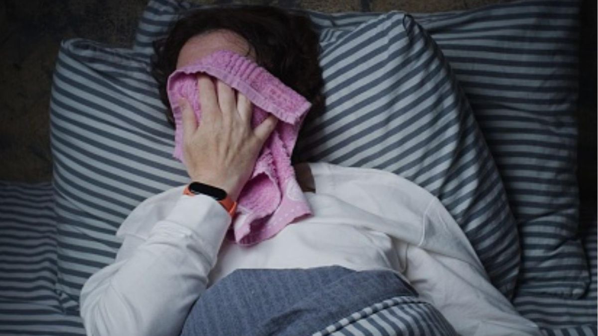 Nocna hiperhydroza to jedna z form nadmiernej potliwości, która może mieć różne przyczyny