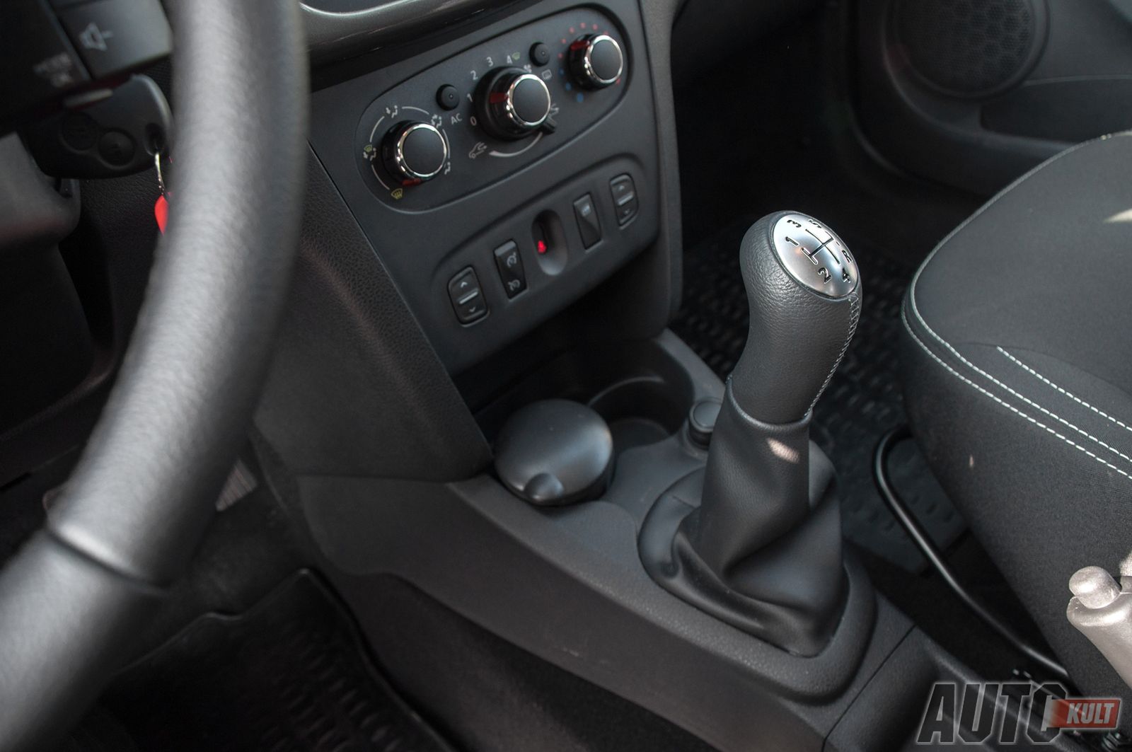 Dacia Logan MCV 1,5 dCi Laureate - test [galeria zdjęć] 15